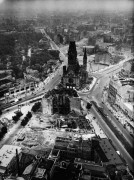 Разбомбленные церкви в Берлине