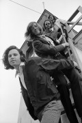 Группа ""Зе Дорс" на спасательной башне - Дилтц, Генри