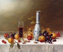 Натюрморт с вазой Делфт, красным вином и фруктами на скатерти - Ходриэн, Рой