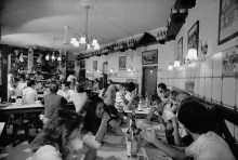 Обедающие в флорентийском ресторане - Лис, Дэвид