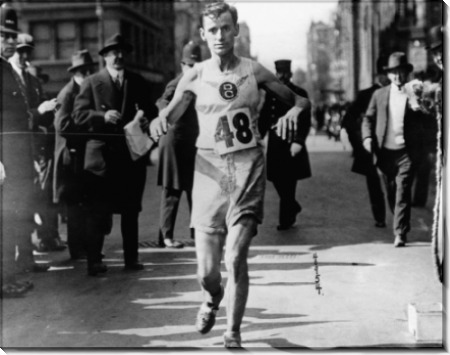 Победитель Бостонского марафона в 1916