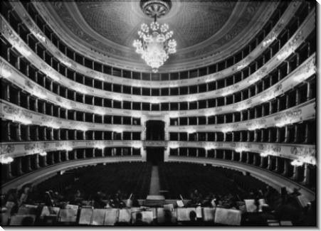 Интерьер оперного театра Ла Скала