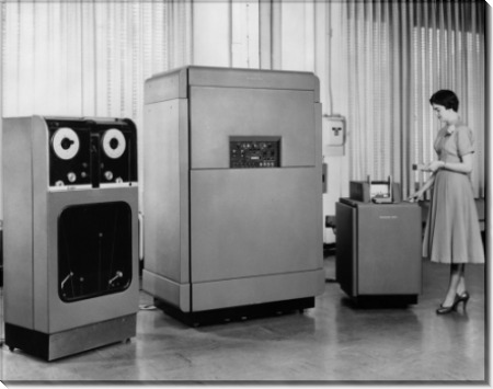 Вычислительная машина "UNIVAC" (Universal Automatic Computer)- один из первых компьютеров,